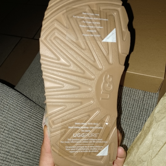 Kids uggs - Picture 3 of 4